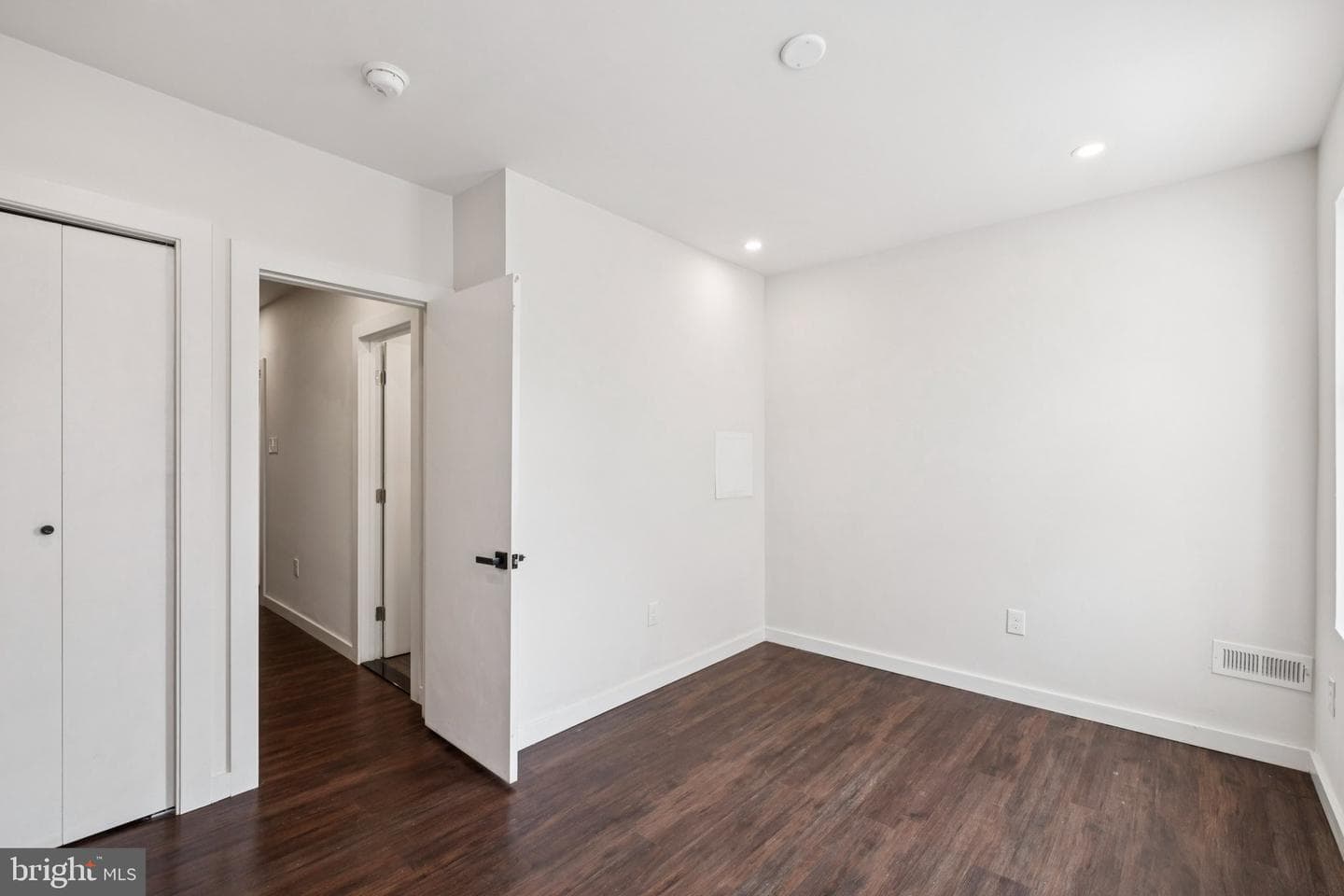 2319 N Hancock Street photo 22