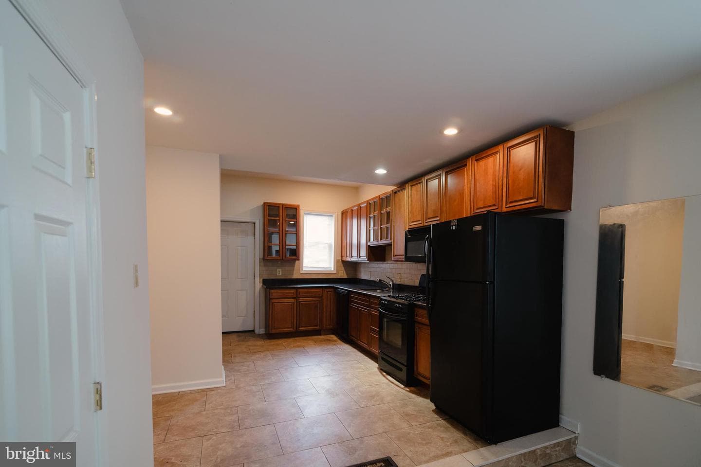 621 N 35th Street photo 9