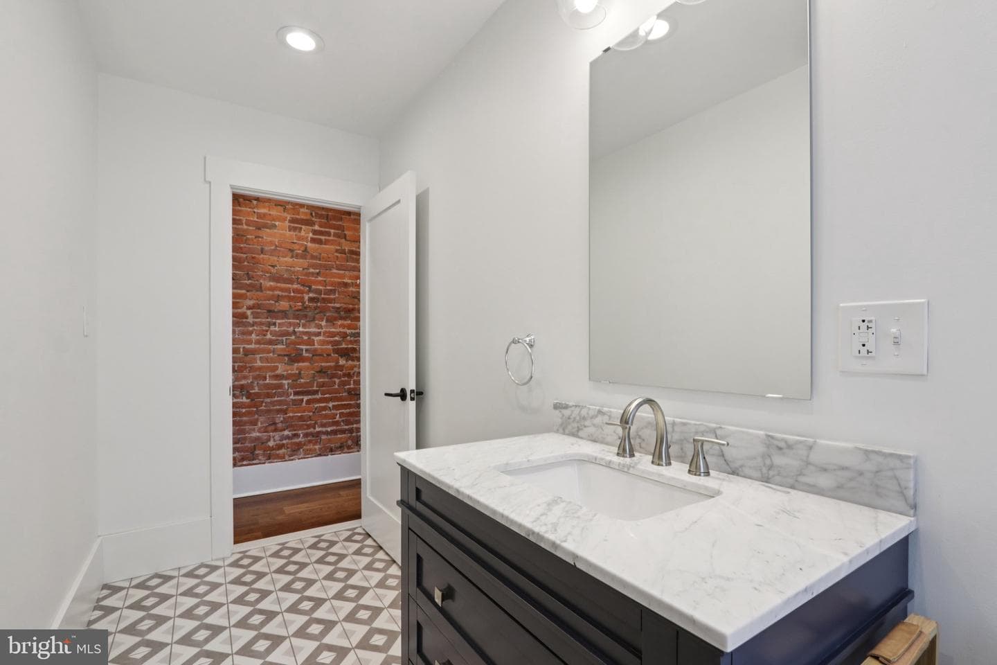 814 S 49th Street photo 58