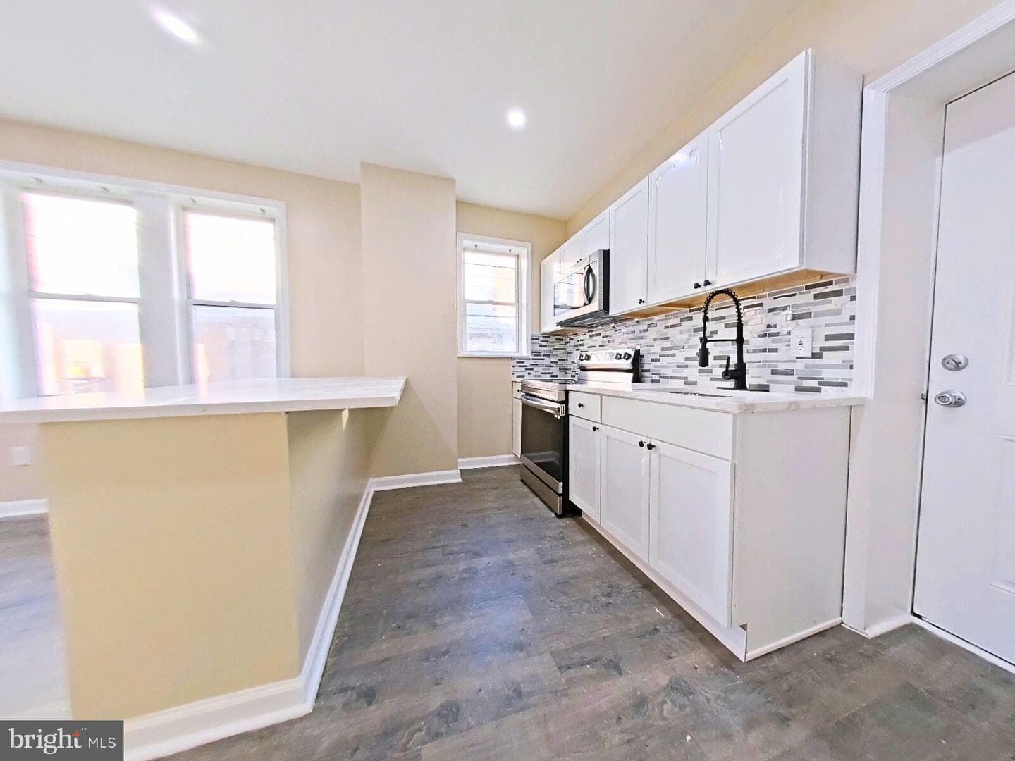 5943 Summer St photo 11
