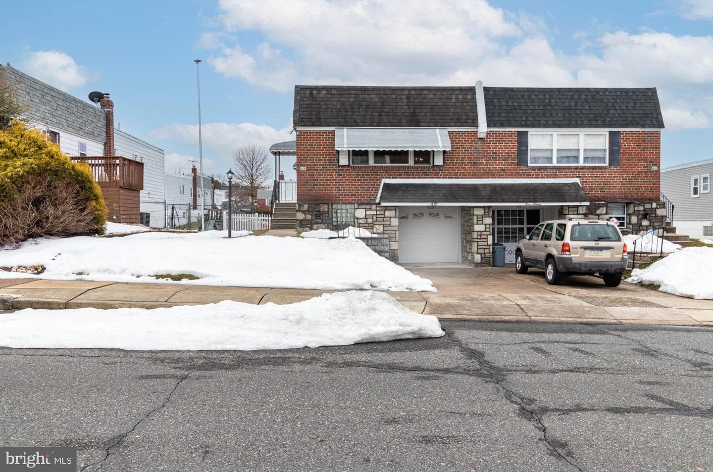 418 Densmore Road
