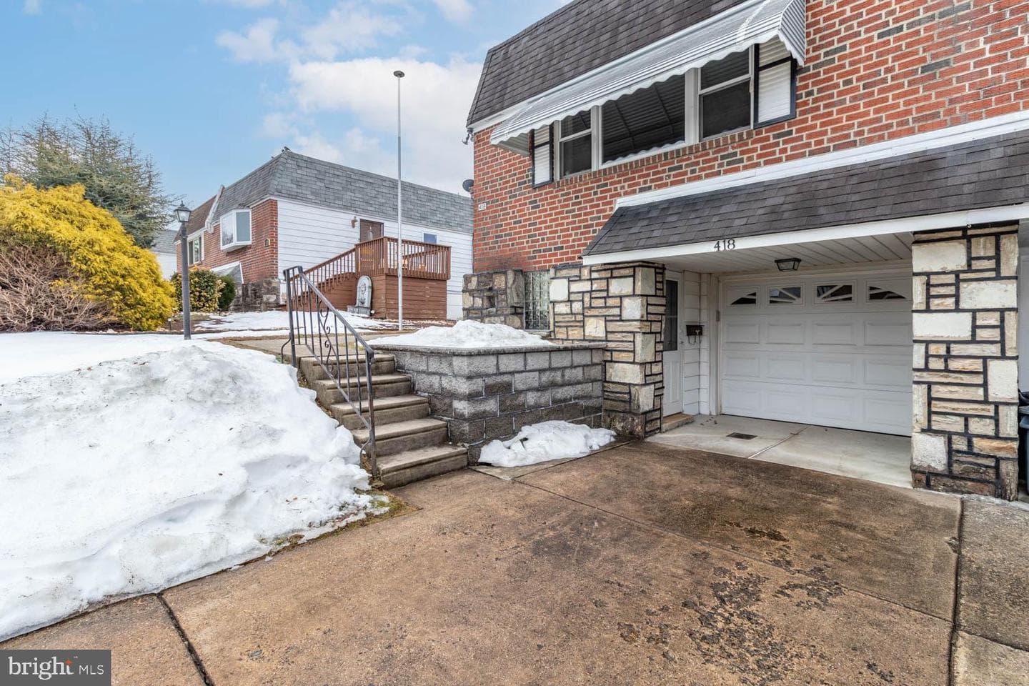 418 Densmore Road photo 4