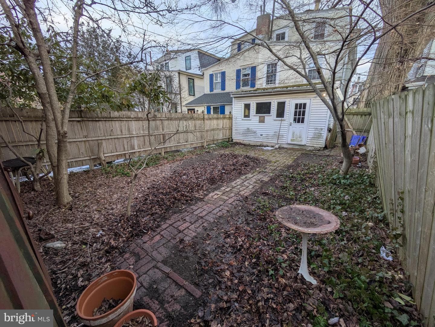 205 E Evergreen Avenue photo 3