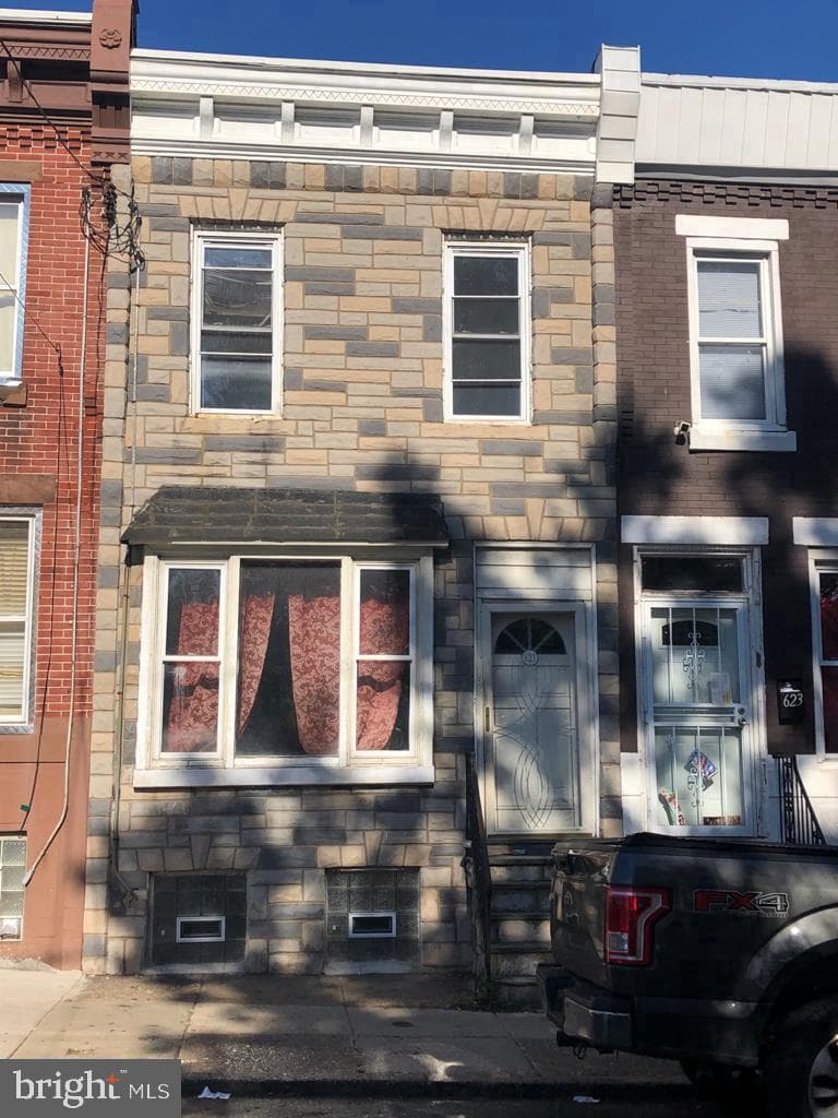 621 E Clearfield Street