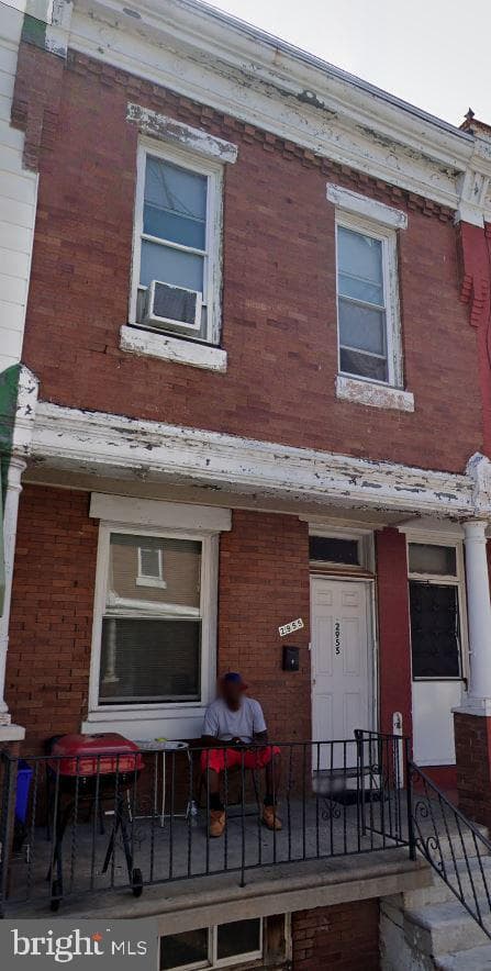 2955 N Bambrey Street