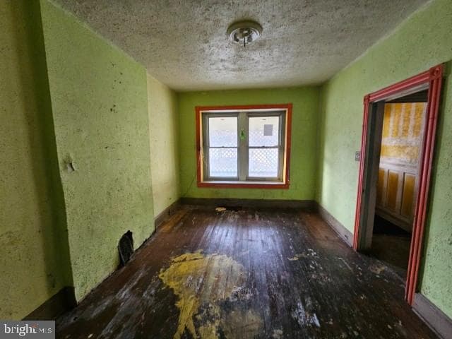30 E Wister Street photo 4