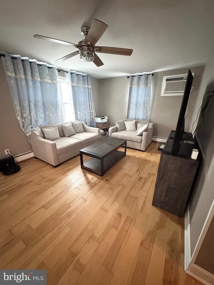 8239 Pine Road photo 2