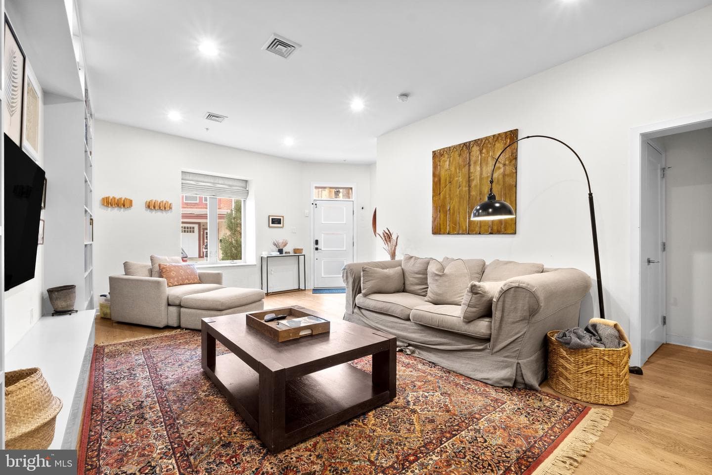 807 S 6th Street photo 17