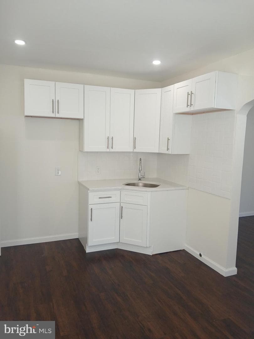 630 E Price Street photo 19