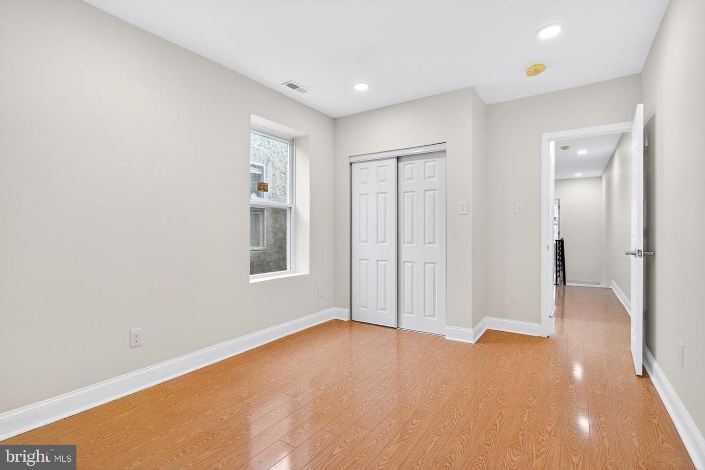 5965 Chester Avenue photo 20