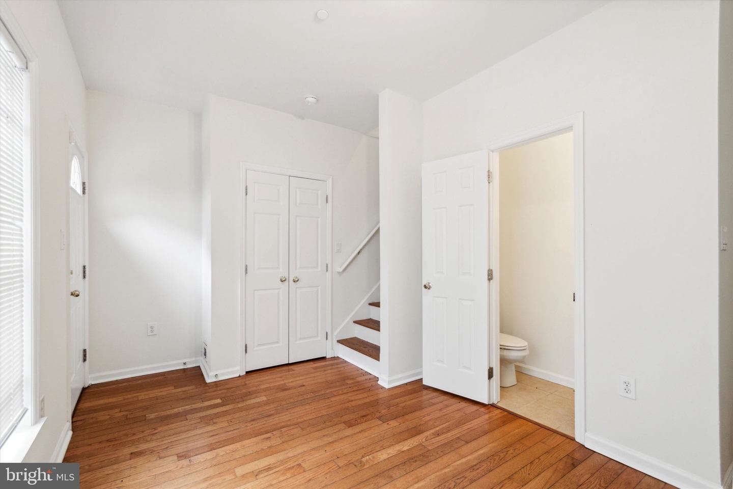 1702 Fontain Street photo 11