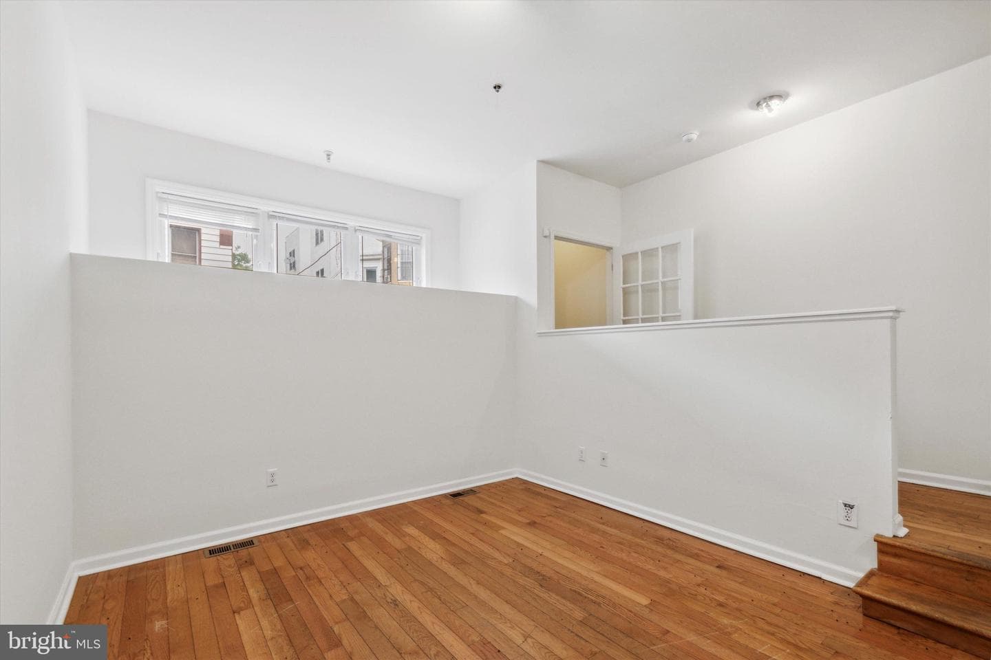1702 Fontain Street photo 2