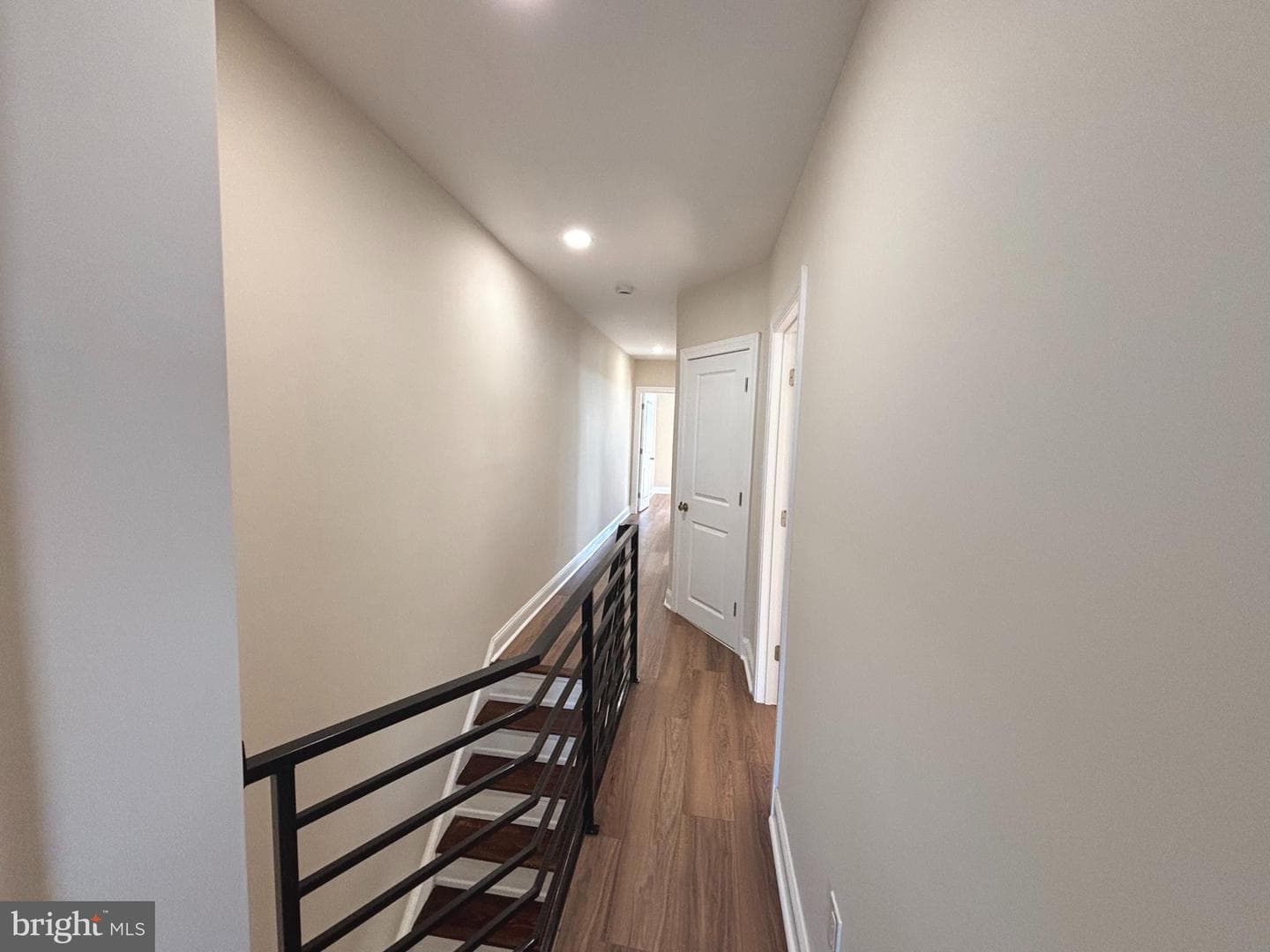 5650 Whitby photo 20