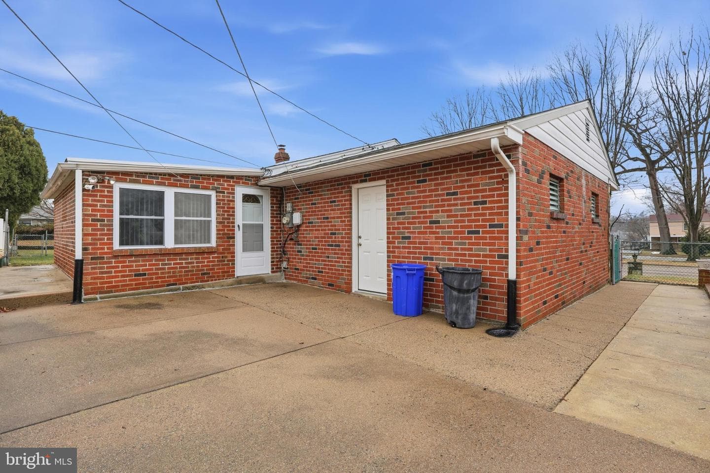 9701 Northeast Avenue photo 33