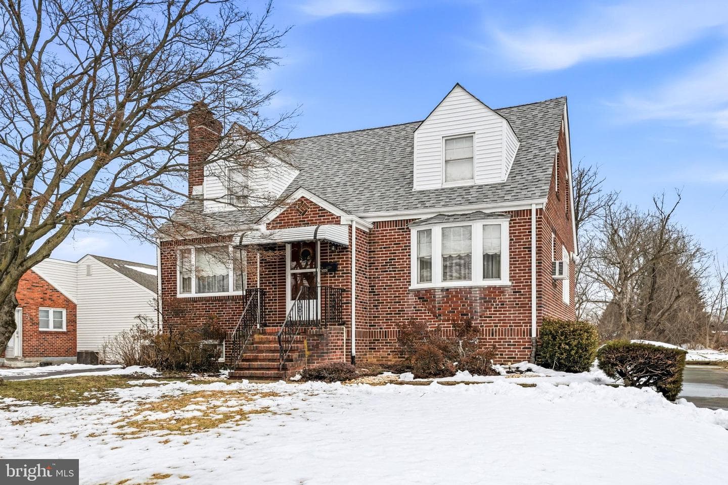 1445 Rhawn Street photo 2