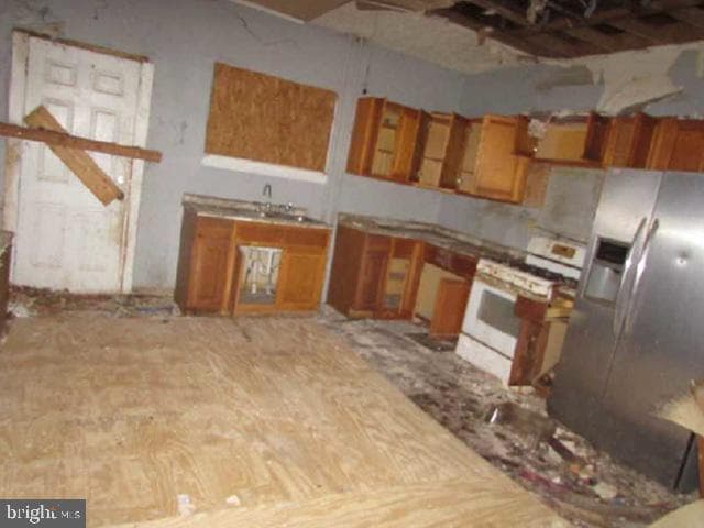 5779 Wister Street photo 6