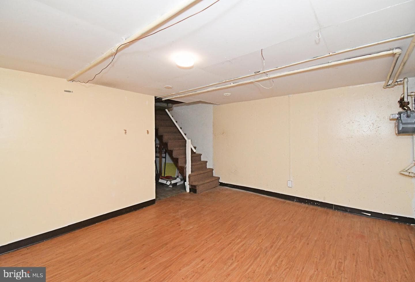 1107 E Sharpnack Street photo 38