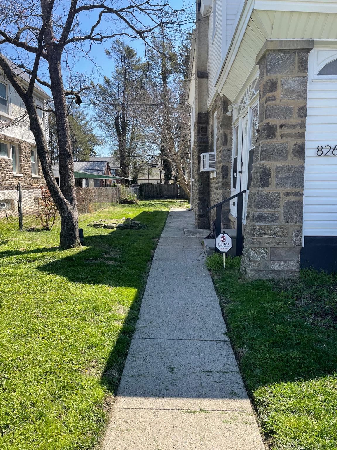 826 E Dorset Street photo 21
