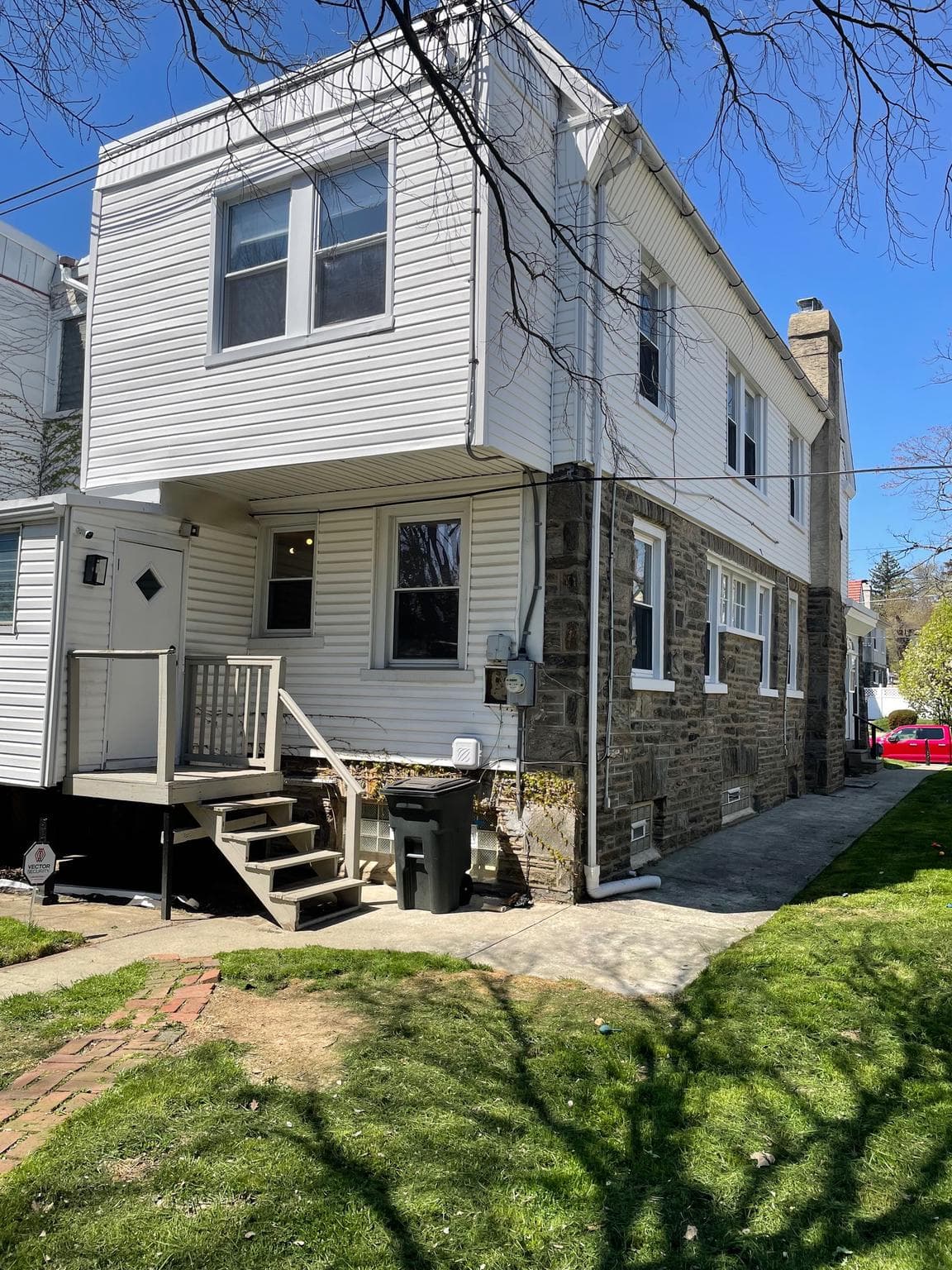 826 E Dorset Street photo 22