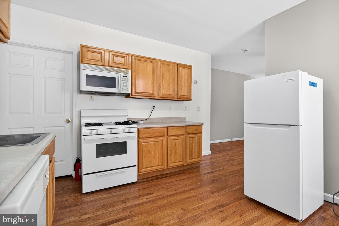237 Pensdale Street photo 12