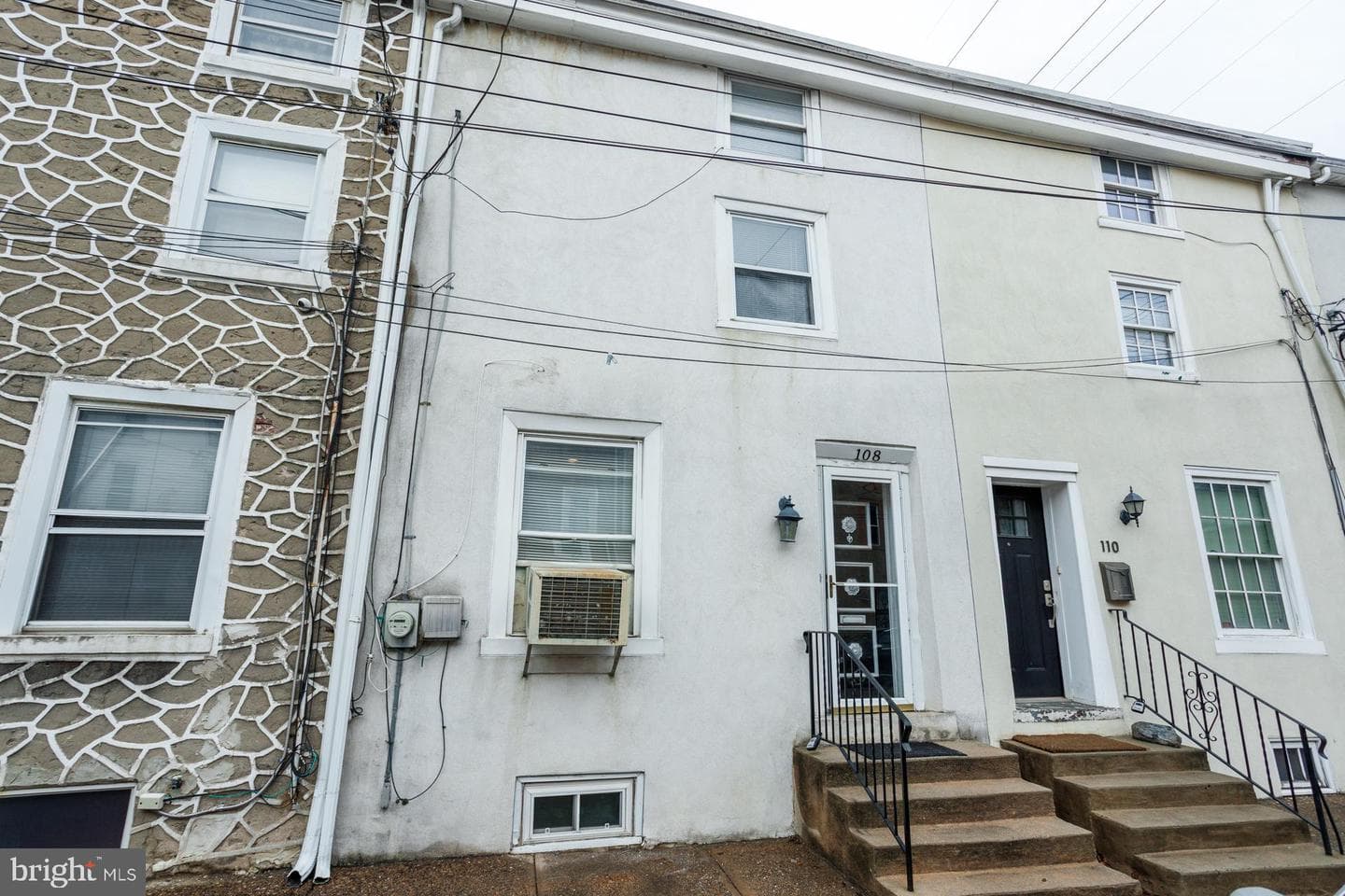 108 Roxborough Avenue photo 20