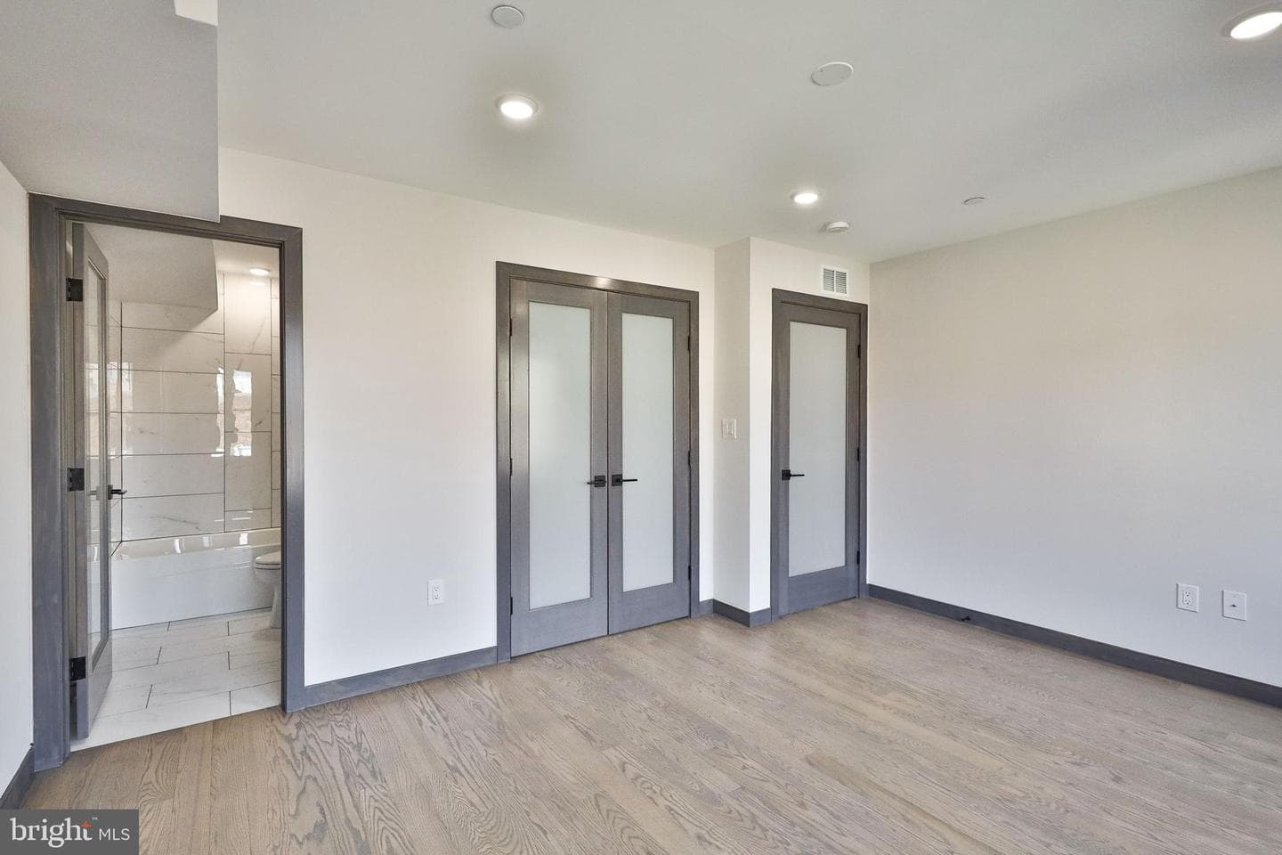 1022 Christian Street photo 22