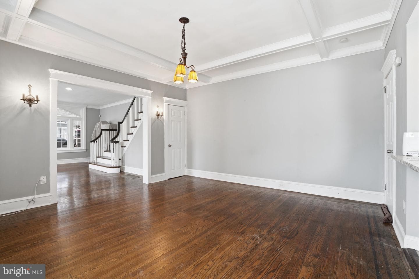 5203 Castor Avenue photo 9