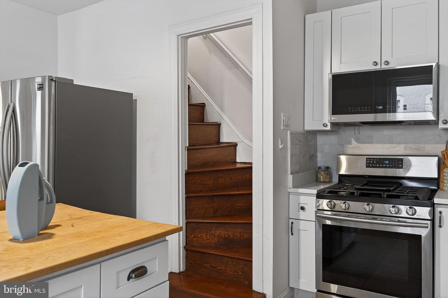 5110 Newhall Street photo 17