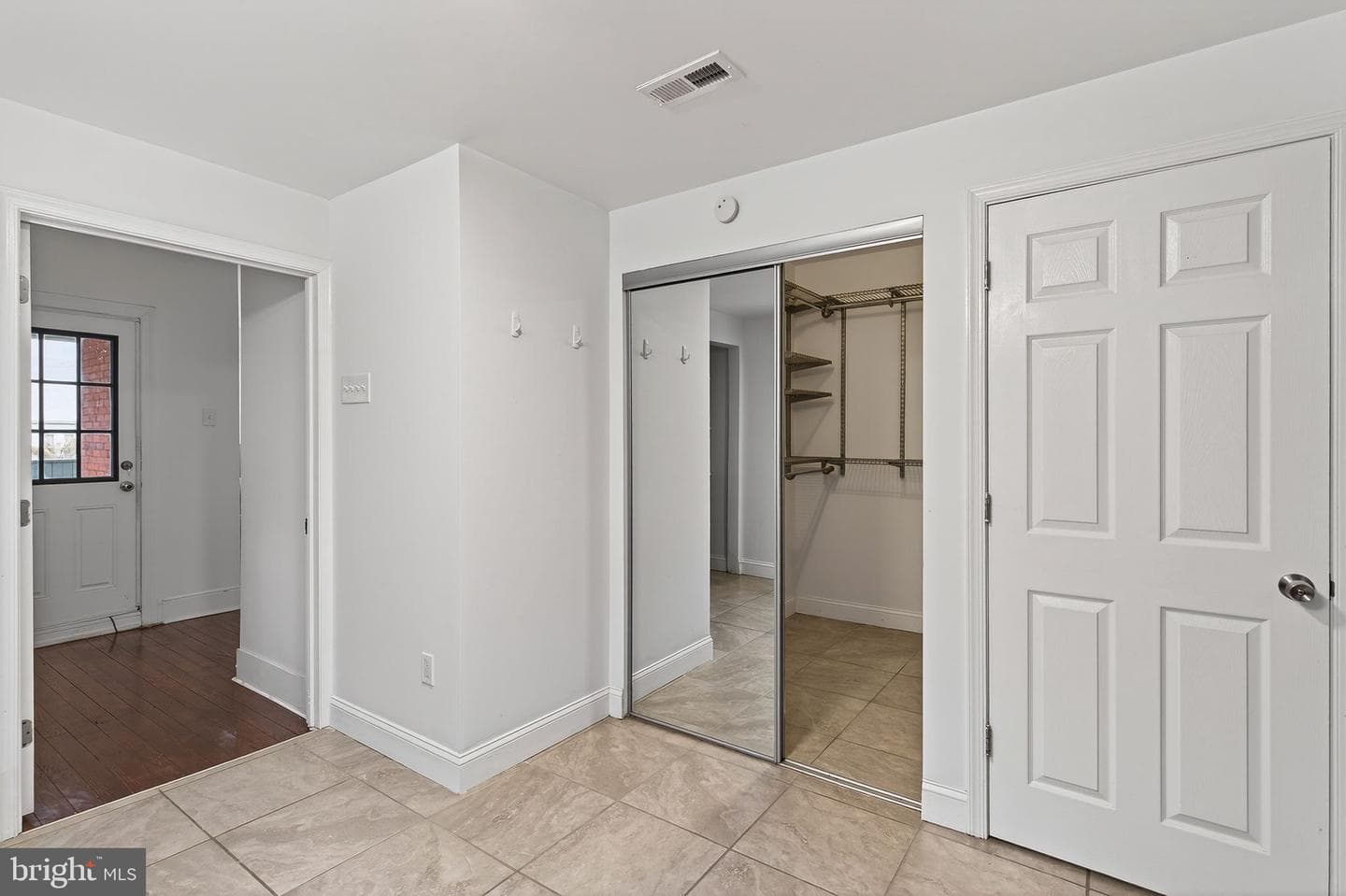 5110 Newhall Street photo 30