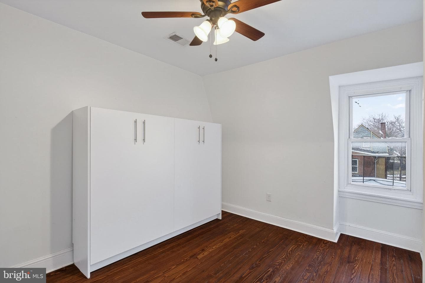 5110 Newhall Street photo 43