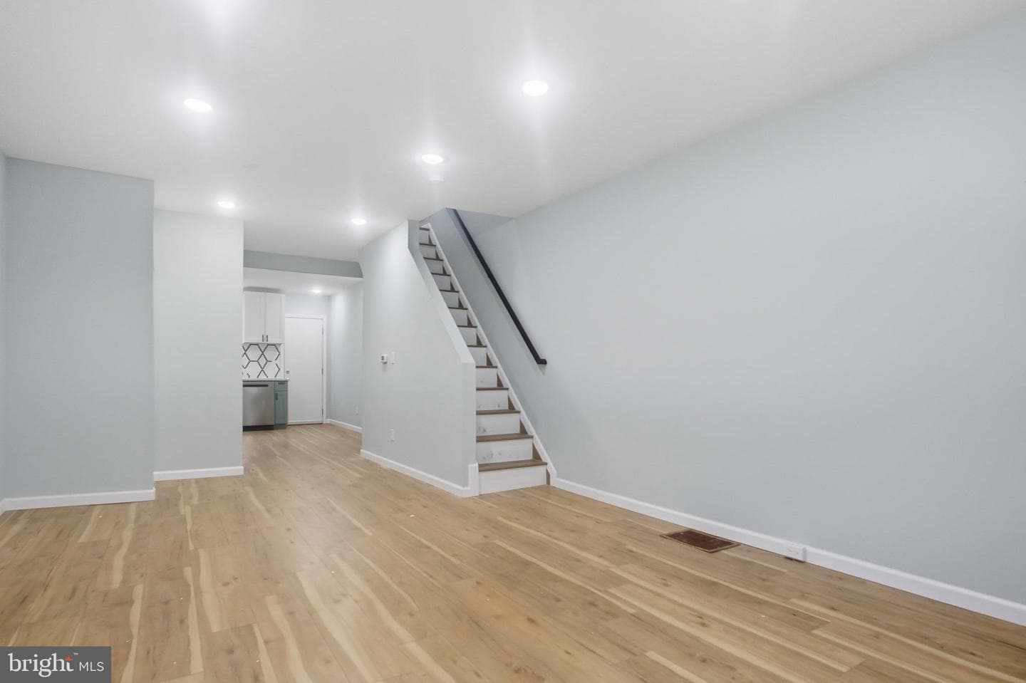 2215 Earp Street photo 11