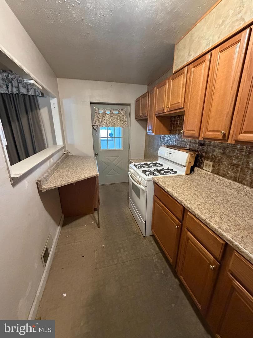 8045 Leon Street photo 6