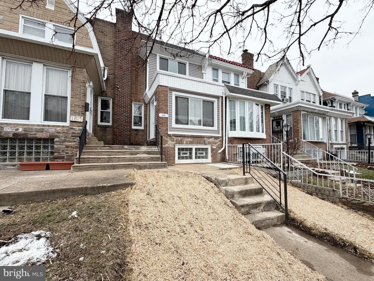 1813 Roselyn Street photo 3