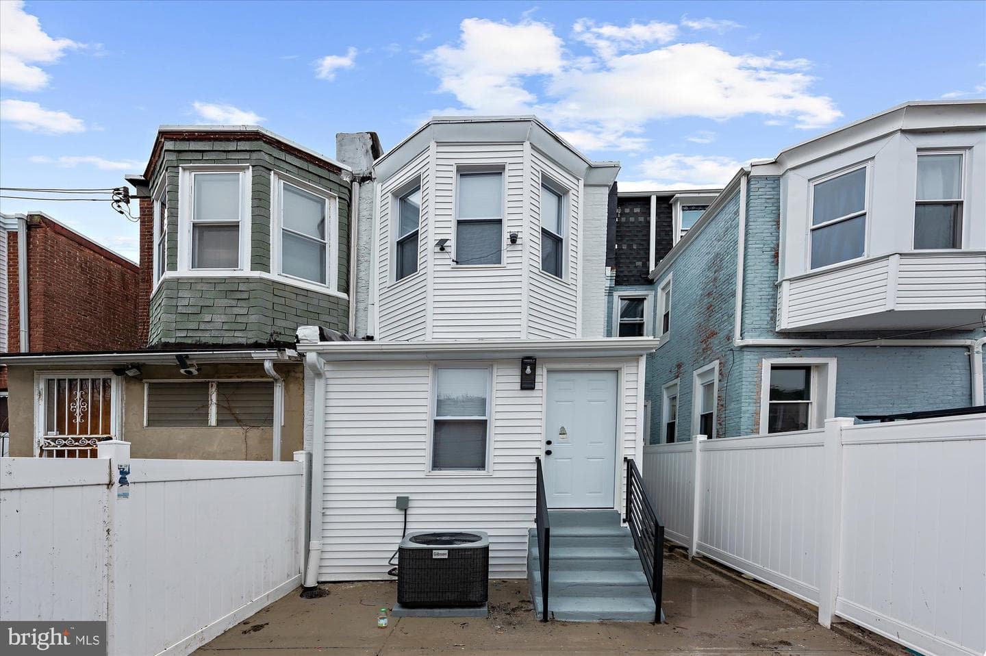 524 E Penn Street photo 30