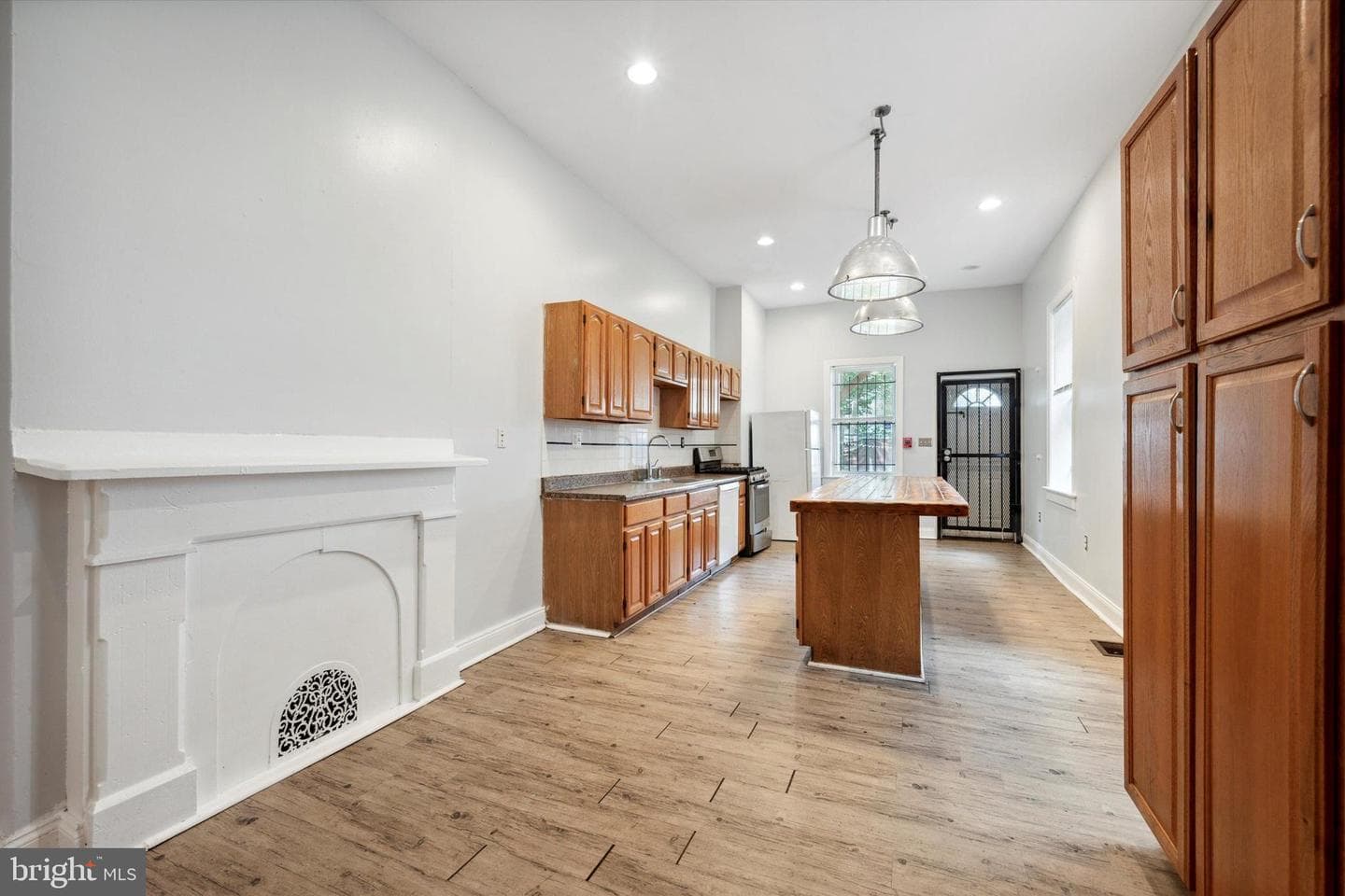 1852 N 17th Street photo 18