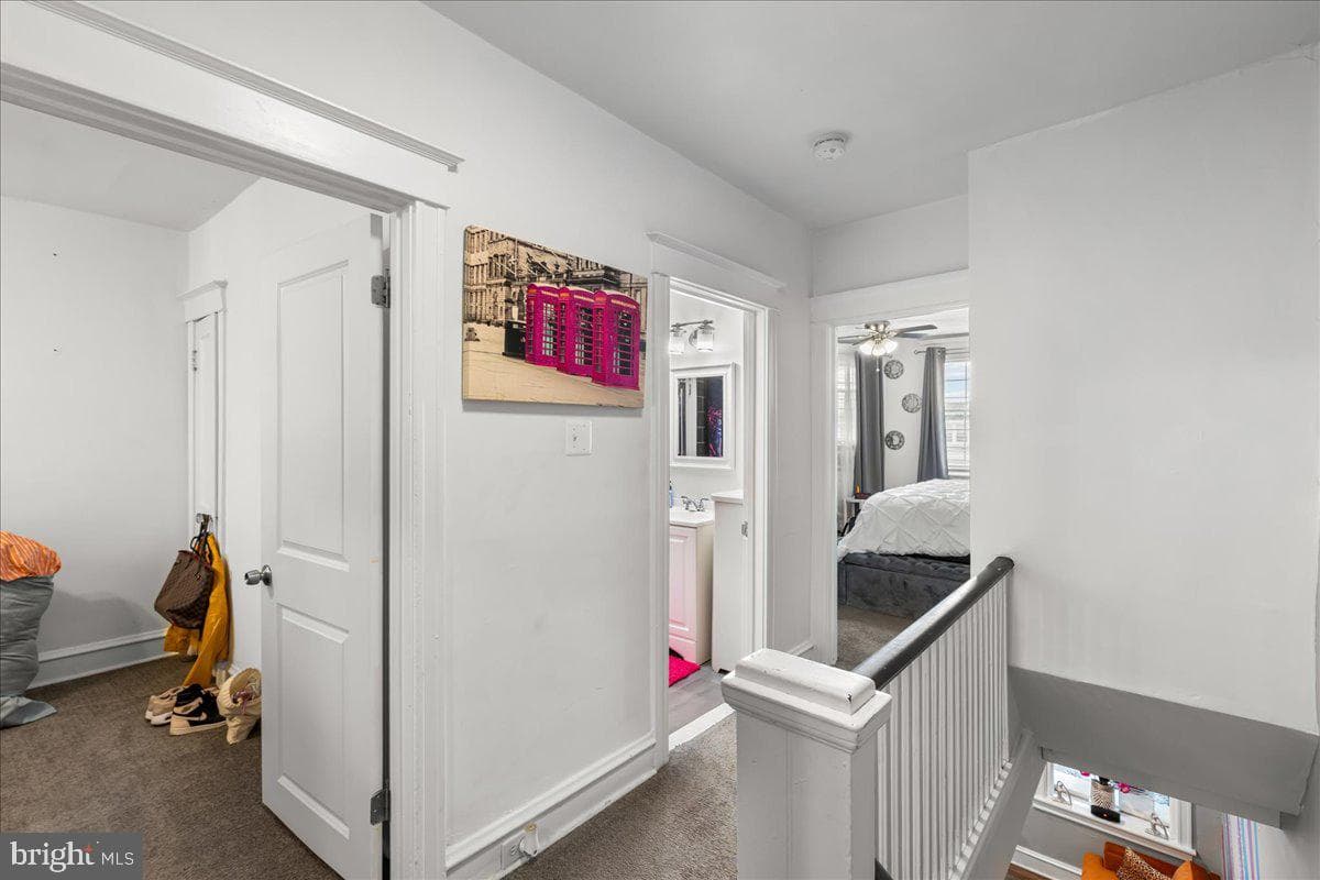 5211 Diamond Street photo 16