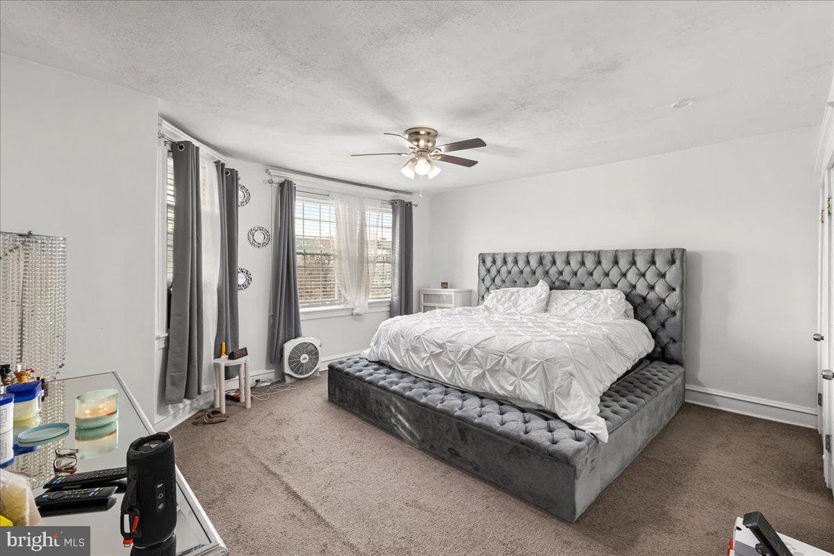 5211 Diamond Street photo 24