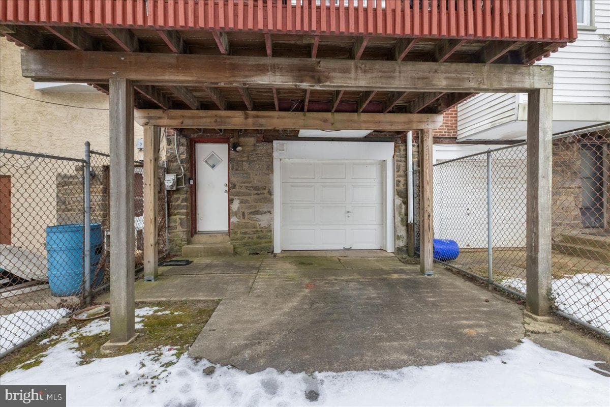 5211 Diamond Street photo 30