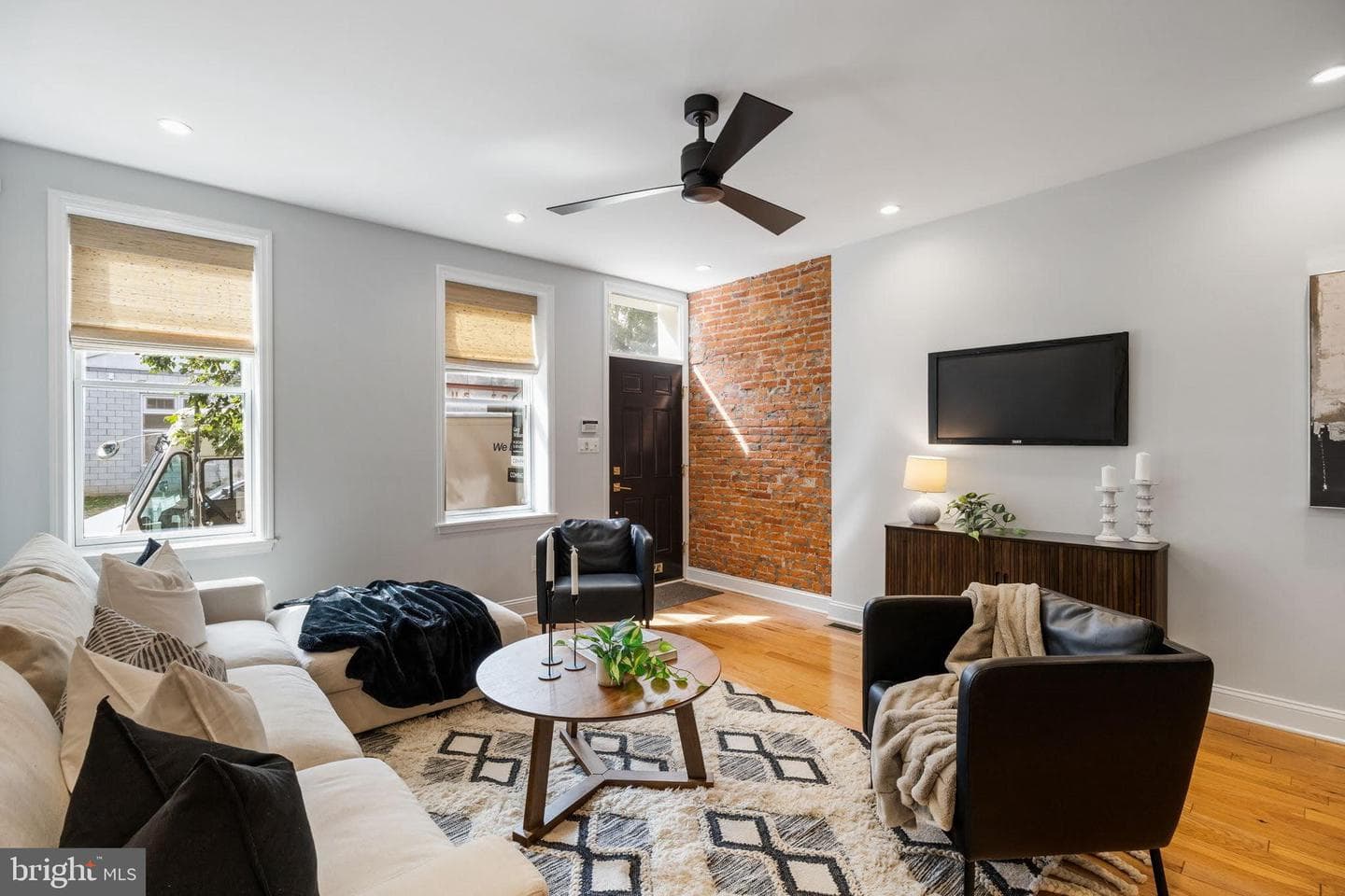 1205 Wharton Street photo 9