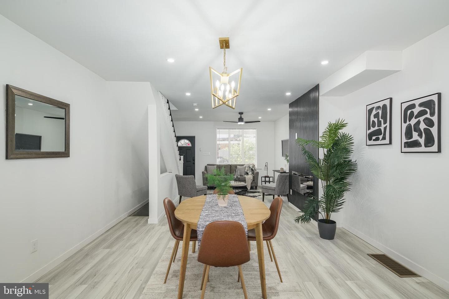 5513 Addison Street photo 6