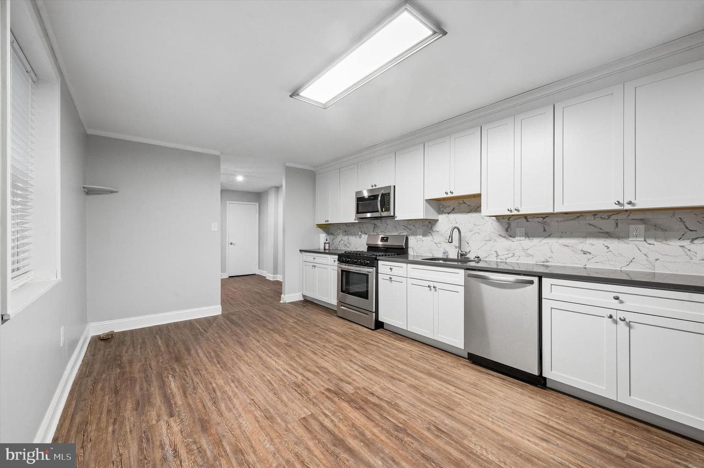 6129 Spruce Street photo 7