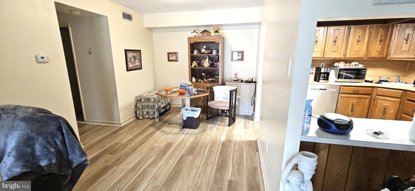 1101 Delaire Landing Road #101, Philadelphia