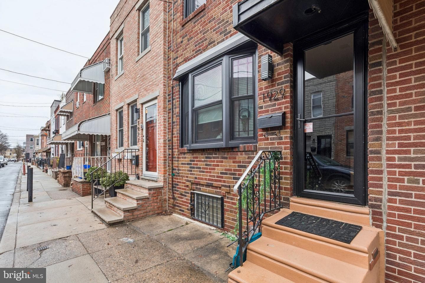 1929 S Camac Street photo 4