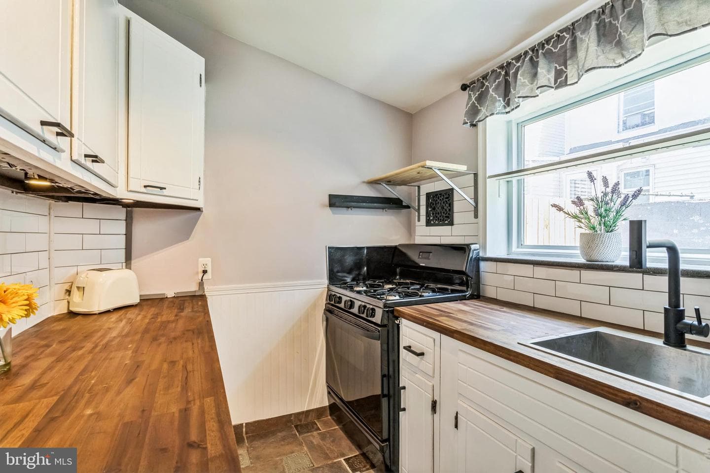 2519 Webb Street photo 8