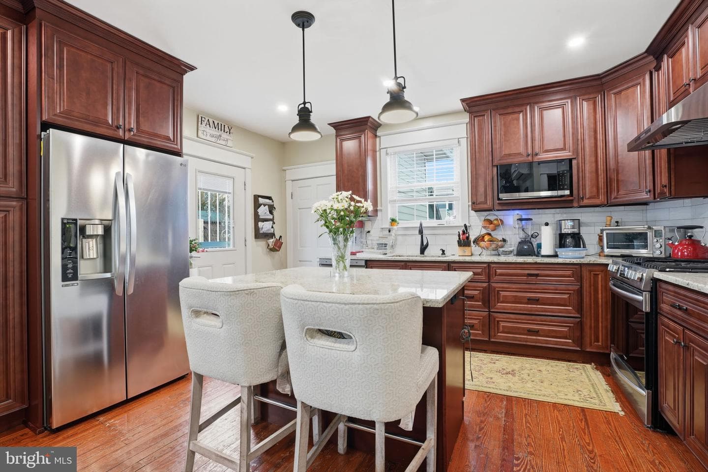 14020 Dana Avenue photo 5