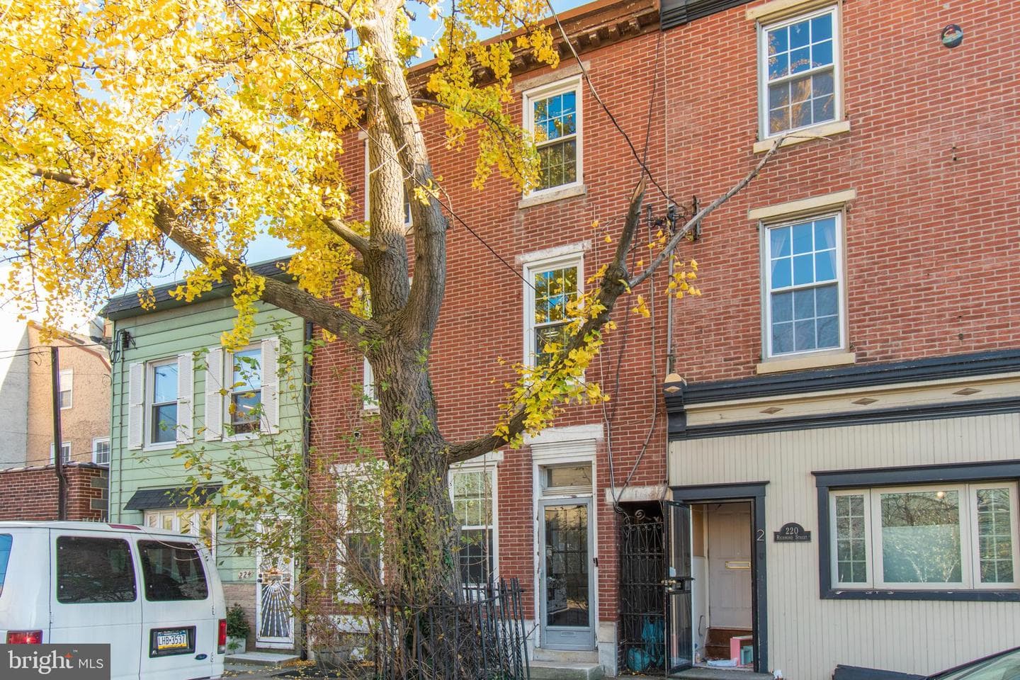 222 Richmond Street photo 36