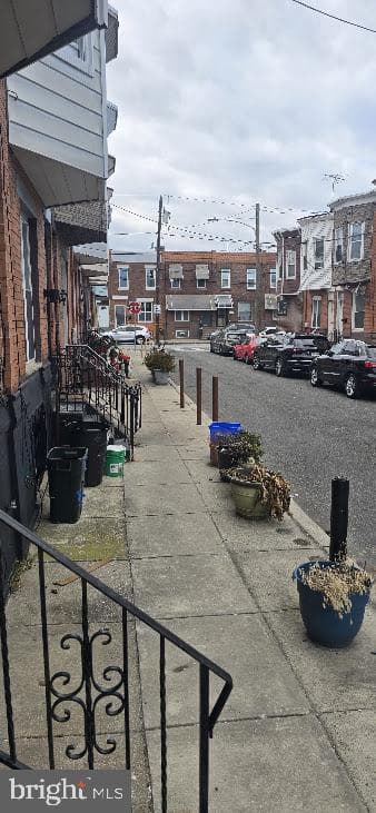 2052 Mercy Street photo 3