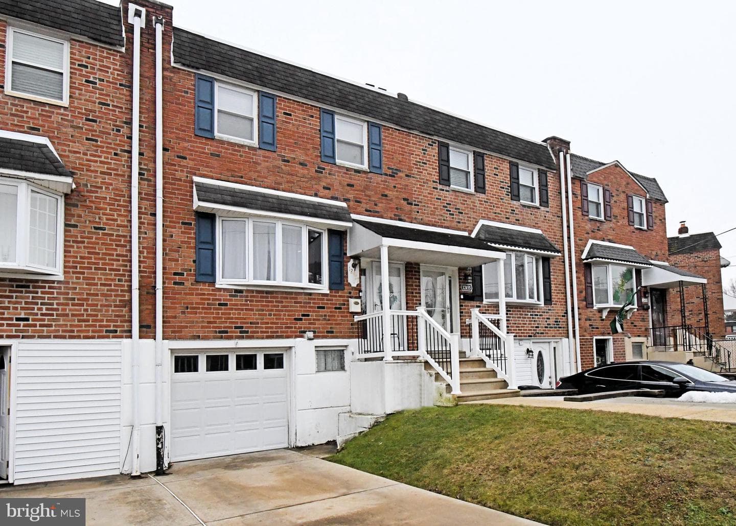 12457 Sweet Briar Road photo 2