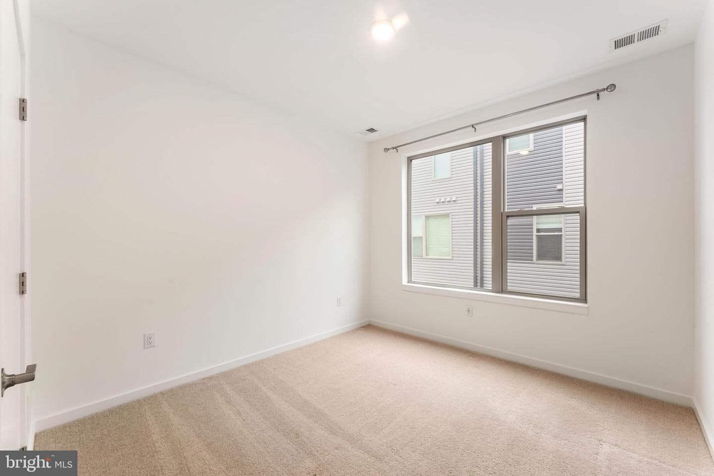 3208 Parkview Walk photo 29