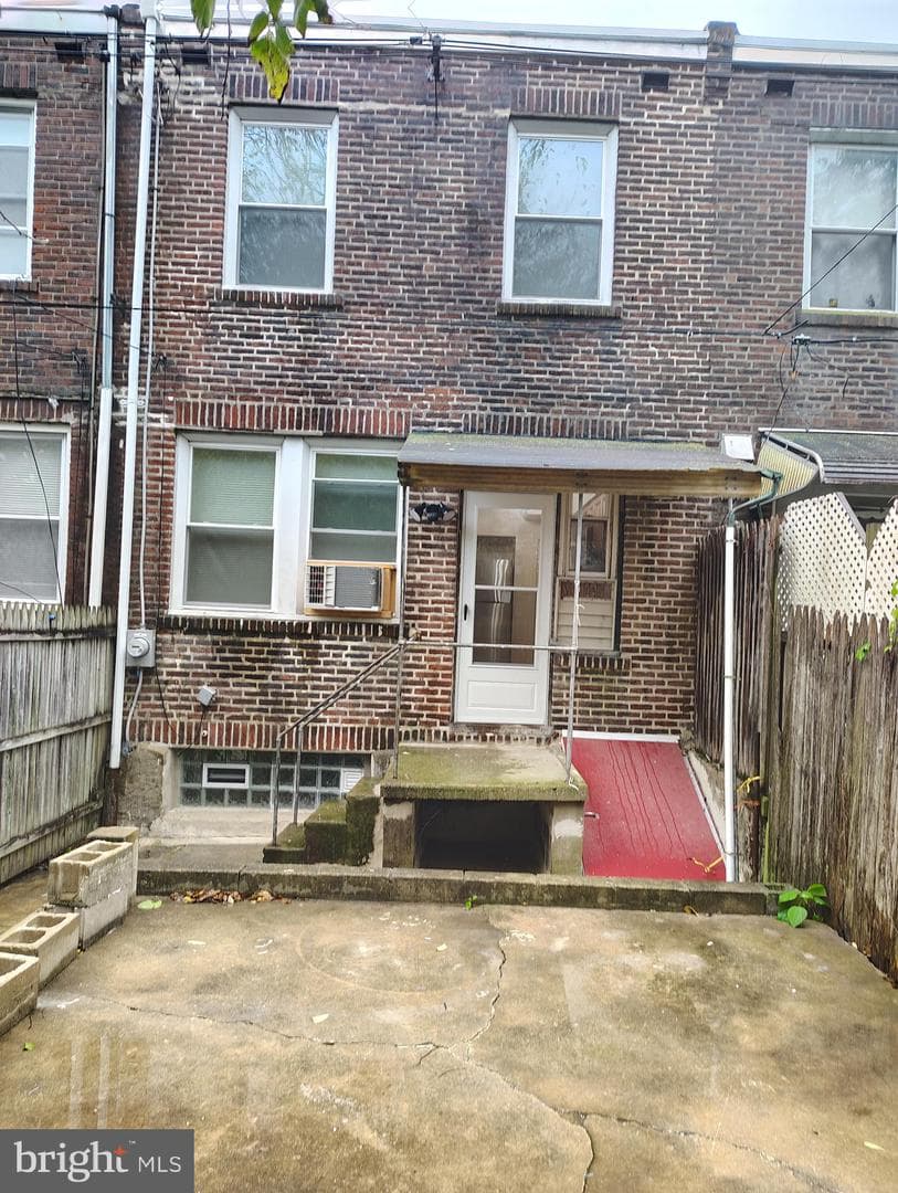 7129 Buist Avenue photo 24